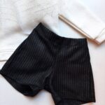 Shorts Black & Gold