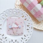 Clip ice cream cone white