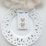 Σκουλαρίκια καρδούλες Beige