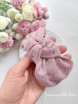 Broderie pink