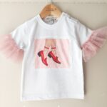 Tshirt red shoes
