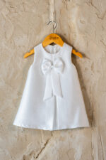 Lilibet White