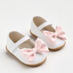 Μπαρετάκια λευκό with a pink bow (K628A)